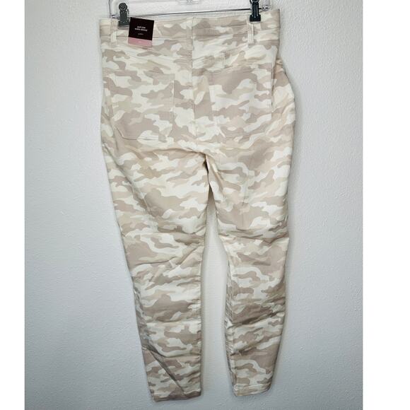 NWT Knox Rose Tan Army Camo Print Skinny Mid Rise Ankle Jean 10 - Picture 8 of 14
